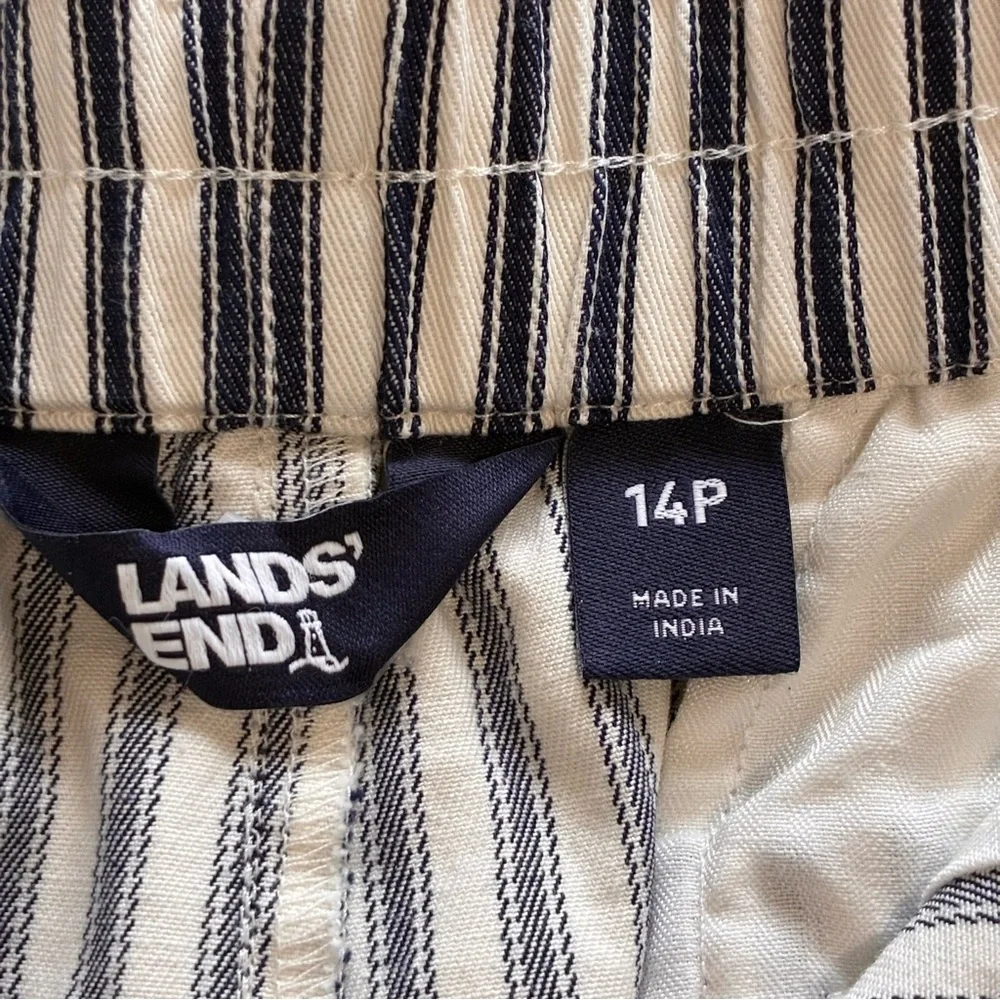 Lands’ End Shorts Blue & White Ticking Striped Bermuda Women’s Sz 14P